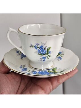 Royal Albert Forget Me Not Bone China Teacup Saucer Set England Blue Floral Gold